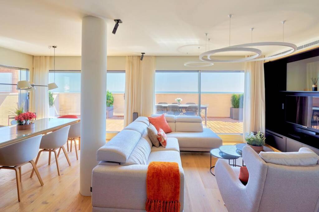 Apartament D&R Penthouse On The Beach Malaga Zewnętrze zdjęcie