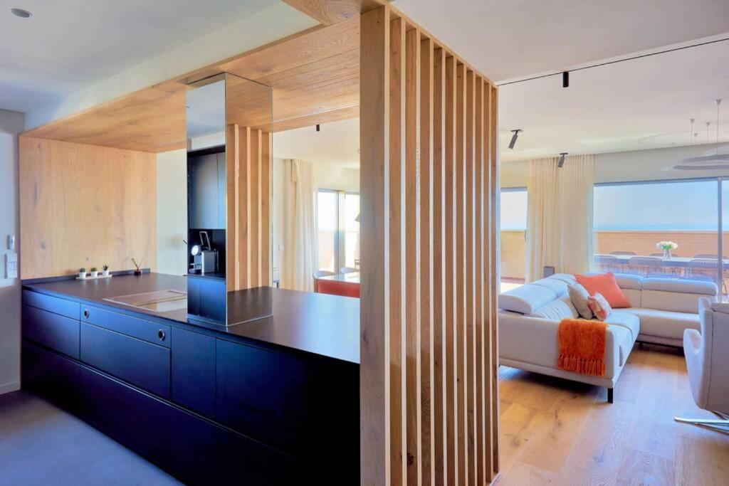 Apartament D&R Penthouse On The Beach Malaga Zewnętrze zdjęcie