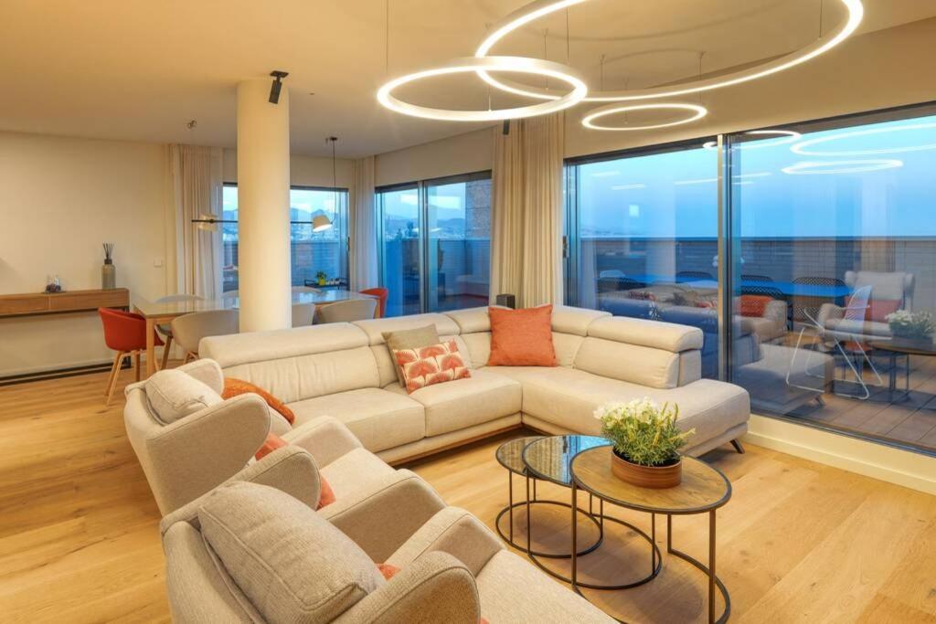 Apartament D&R Penthouse On The Beach Malaga Zewnętrze zdjęcie