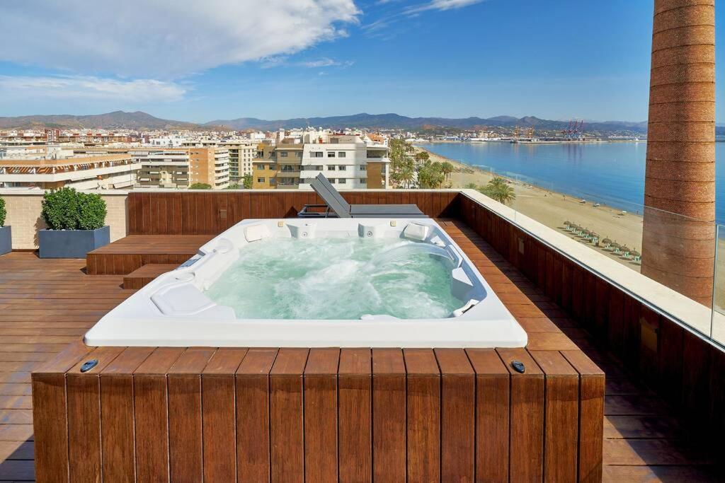 Apartament D&R Penthouse On The Beach Malaga Zewnętrze zdjęcie