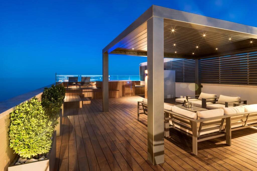 Apartament D&R Penthouse On The Beach Malaga Zewnętrze zdjęcie