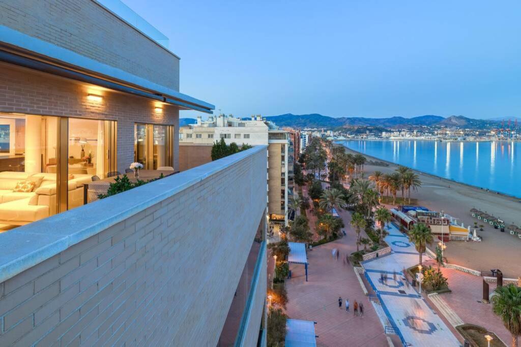 Apartament D&R Penthouse On The Beach Malaga Zewnętrze zdjęcie