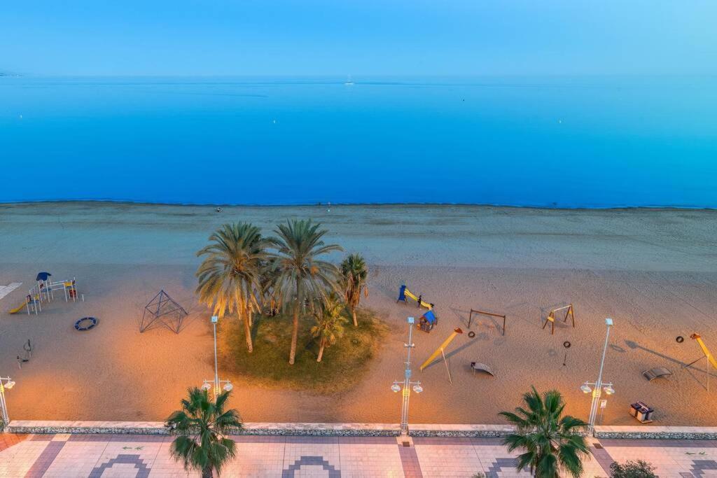 Apartament D&R Penthouse On The Beach Malaga Zewnętrze zdjęcie